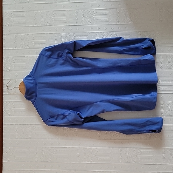 The North Face half zip - Picture 3 of 6